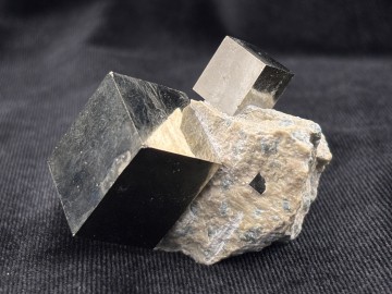 Pyr0060  1 