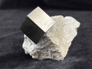 Pyr0062  4 