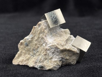Pyr0063  3 