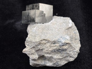 Pyr0064  2 